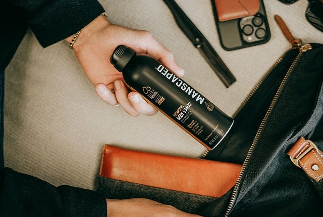 اسپری بدن مردانه 3 ۱۰ اسپری خوشبو کننده مردانه که رایحه ماندگار و حرفه‌ای دارند (راهنمای خرید ۲۰۲۵)