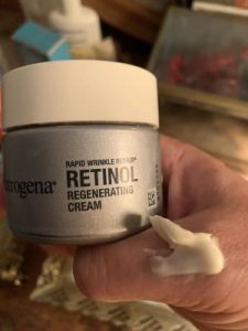 خداحافظی با پیری پوست: همه آنچه باید درباره کرم رفع چروک صورت بدانید 4 Neutrogena Rapid Wrinkle Repair Retinol Regenerating Cream