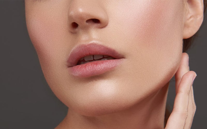 کانتورینگ و زاویه‌ سازی صورت