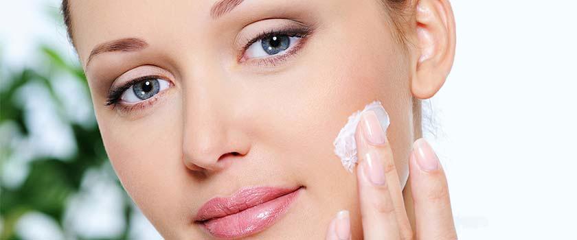 ایجاد بیس و یکدست کردن رنگ پوست