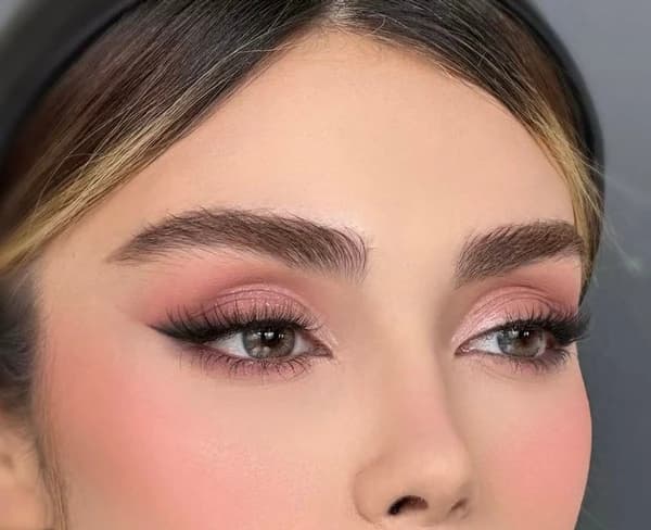 انواع خط چشم مناسب آرایش عروس | انتخاب درست یعنی نصف مسیر آرایش حرفه‌ای